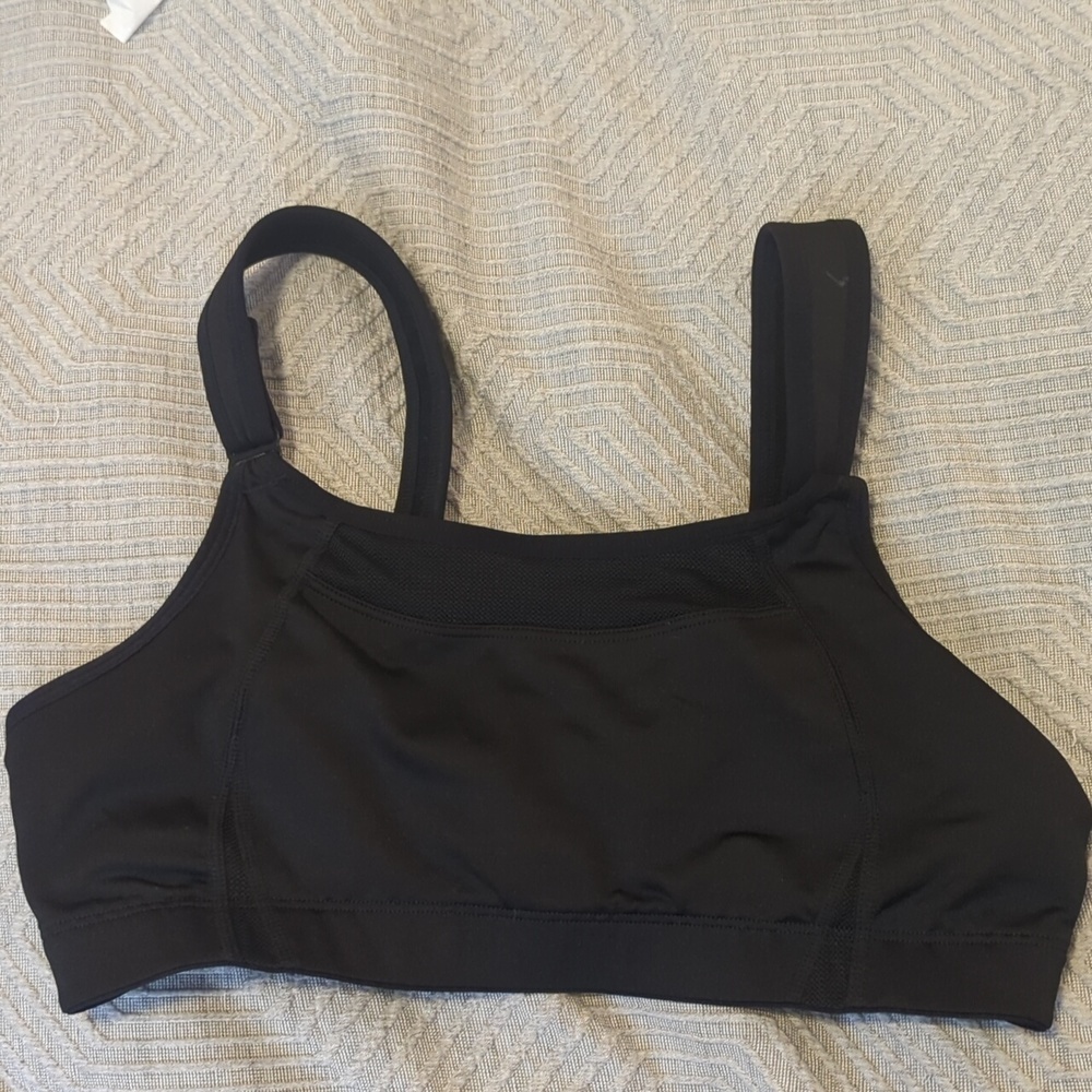 New Balance Shockingly Unshocking sports bra 36c